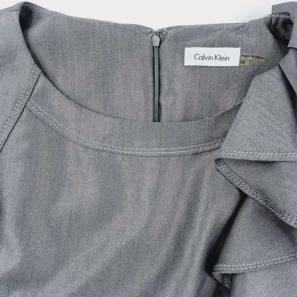 Calvin Klein kotelomekko koko 40