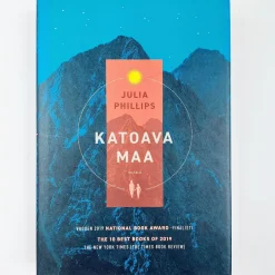 Julia Phillips: Katoava maa