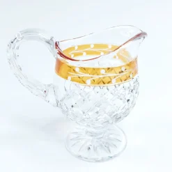 Kristallinen sokerikko ja kermakko