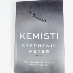 Stephenie Mayer: Kemisti