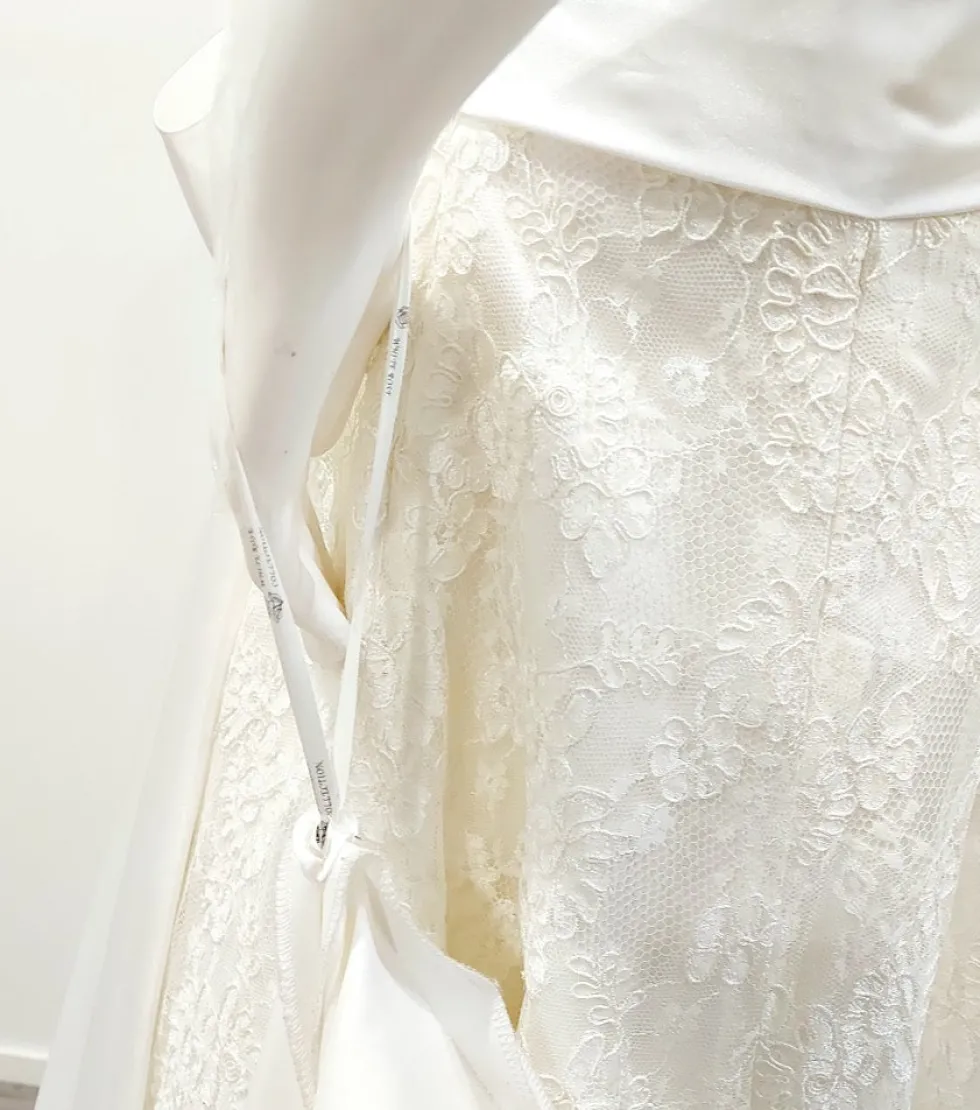 White Rose pitsihääpuku laahuksella koko 46